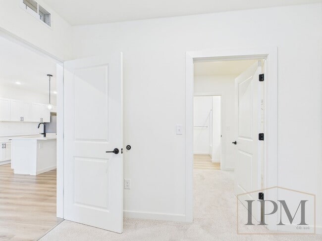 Interior Photo - The Flats At Hampden