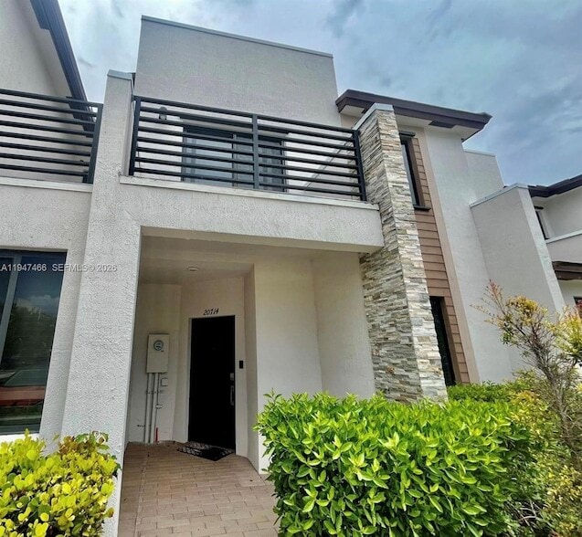 Photo - 20714 NE 5th Ct Unit 20714