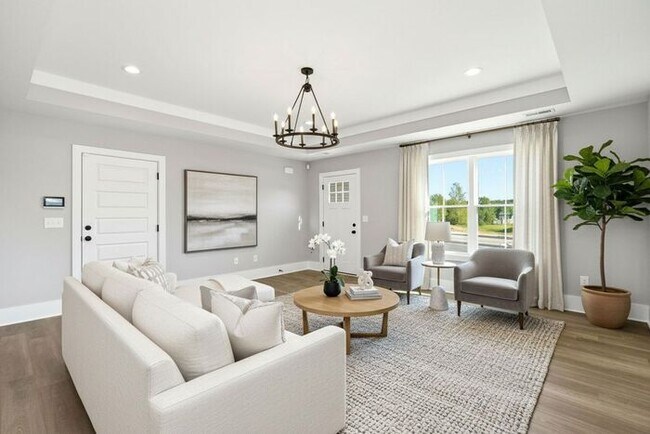Building Photo - One-Level Living with Private Garage, Feels Like Home, Not an Apartment