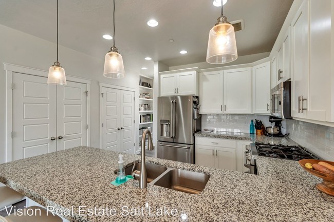 Foto del edificio - 2 br, 2 bath House - 4586 W Crosswater Rd