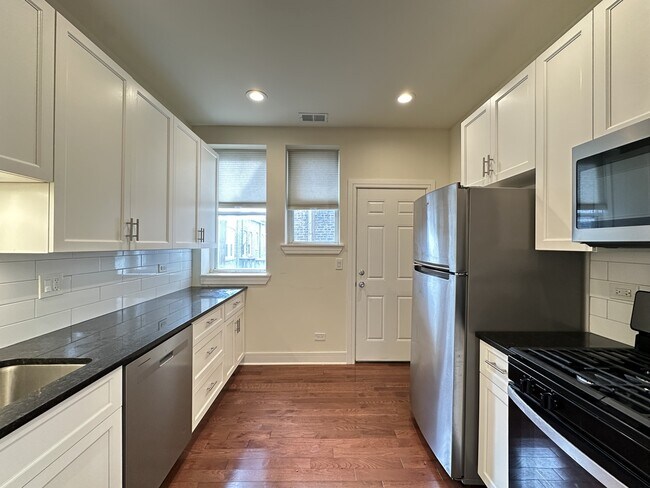 Foto del edificio - 1159 W Lunt Ave