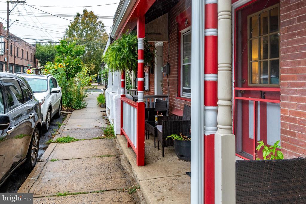 Primary Photo - 76 Coryell St