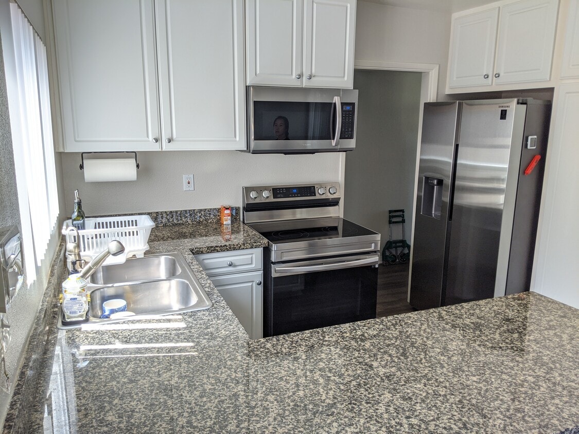 Primary Photo - 17123 W Bernardo Dr