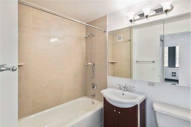 Foto del edificio - 100 Maiden Ln