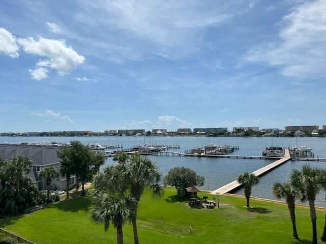 Foto del edificio - 214 Miracle Strip Pkwy SW