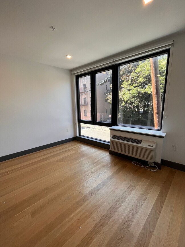 Foto del edificio - 324 Arlington Ave