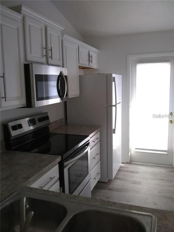 Foto del edificio - 227 Creekside Way