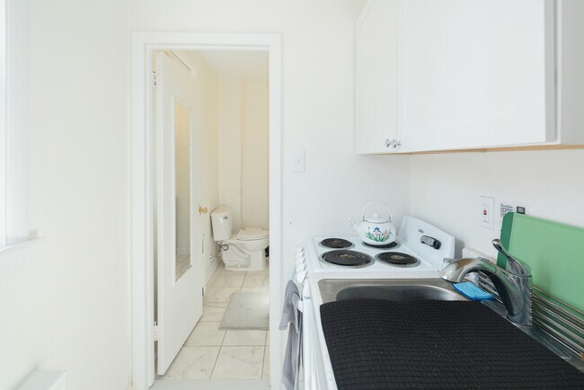 Foto del edificio - 2100 Spring St