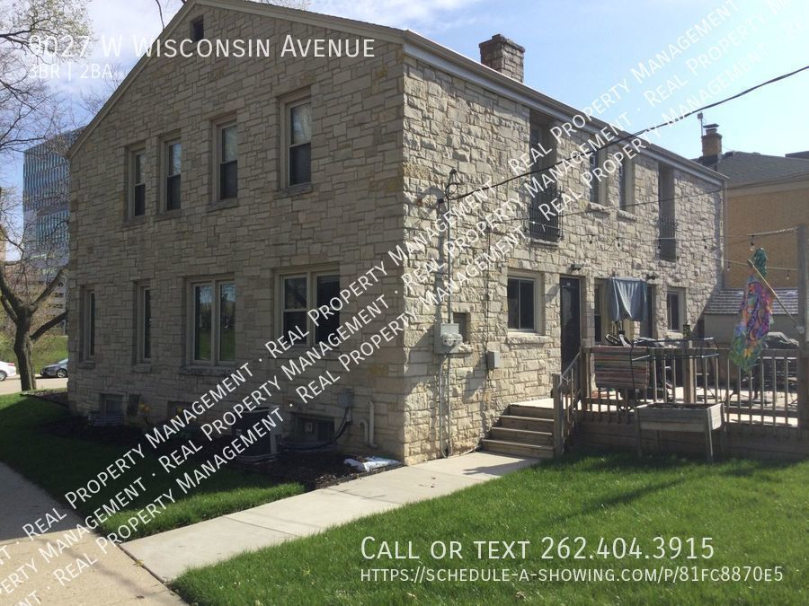 Building Photo - Beautiful 3 Bedroom Townhome in Great Loca...