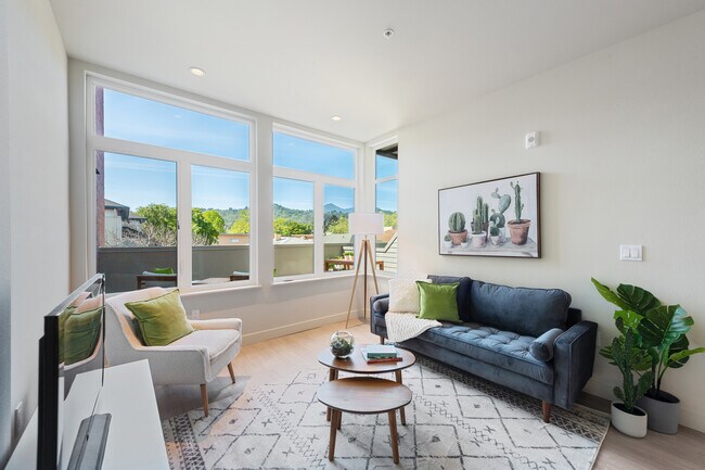 Foto del edificio - Second & B Street