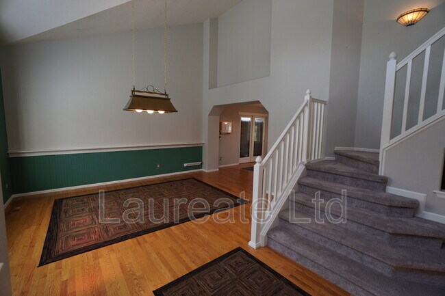 Building Photo - 3333 Copper Ave