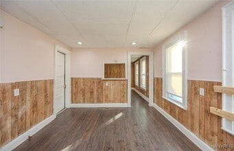 Building Photo - 2146 Genesee St