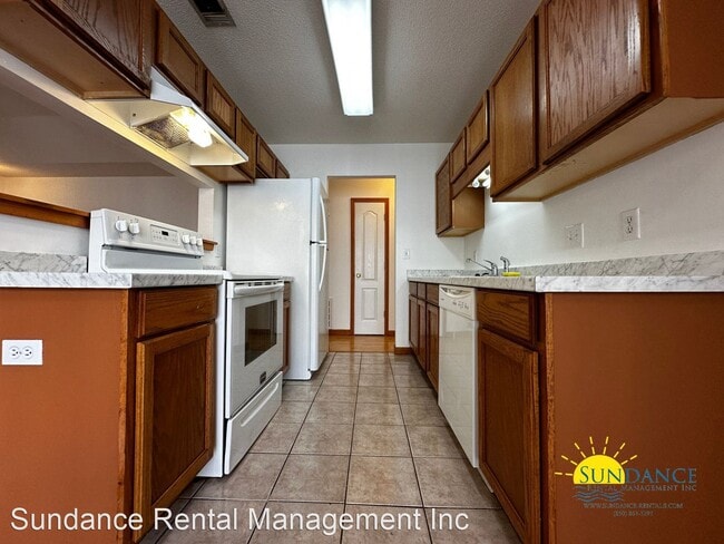 Building Photo - 3 br, 2 bath House - 689 Jerrells Avenue