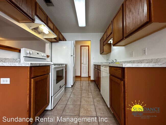 Foto del edificio - 3 br, 2 bath House - 689 Jerrells Avenue