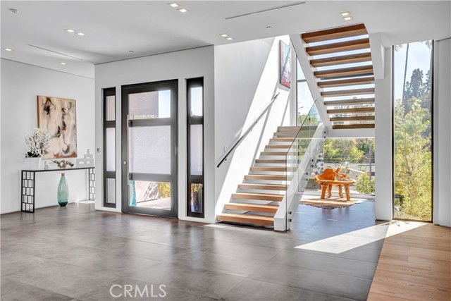 Foto del edificio - 19333 Rosita St