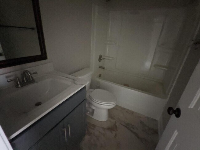 Building Photo - 478 Spiderwort Dr