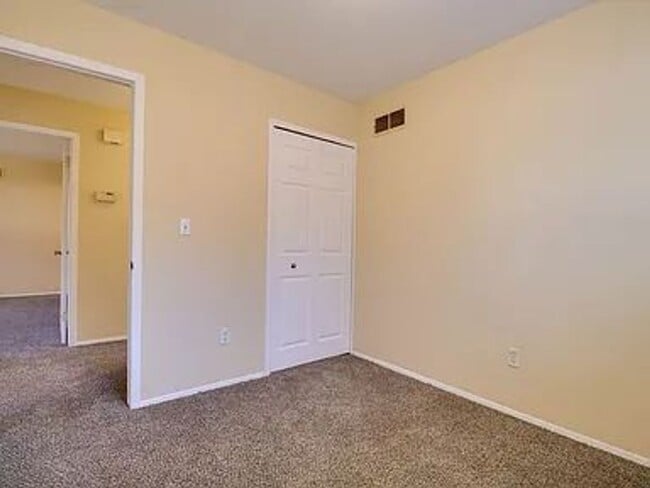 Building Photo - 14923 Westpoint Dr