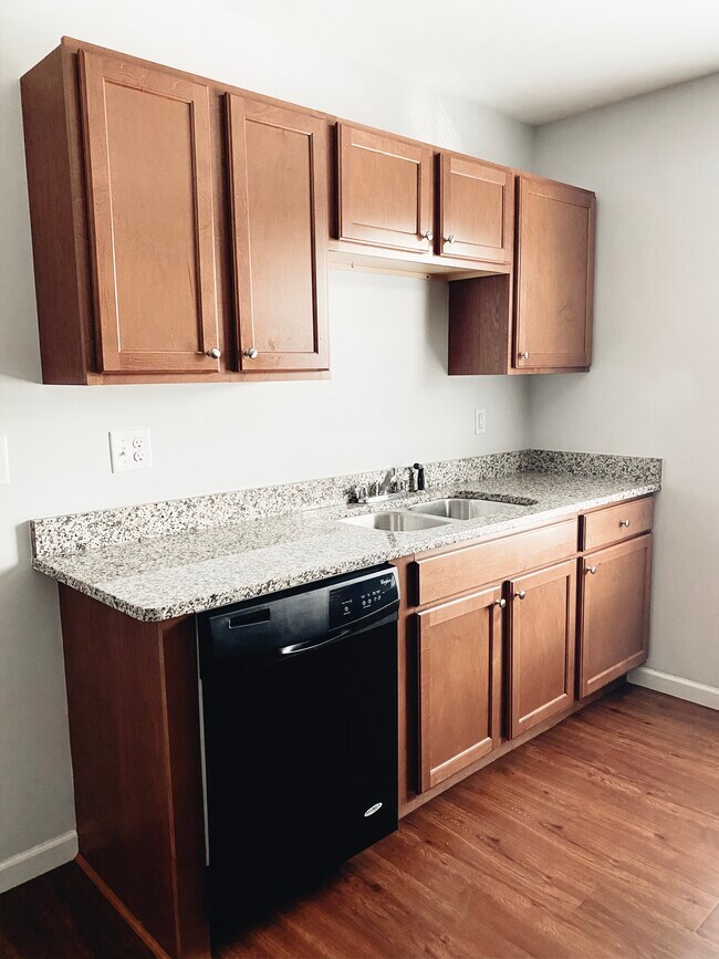 Building Photo - 149 Flatview Way