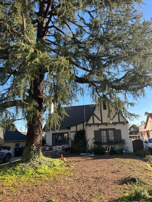 1732 Meadowbrook Rd, Altadena, CA 91001 House Rental in Altadena, CA