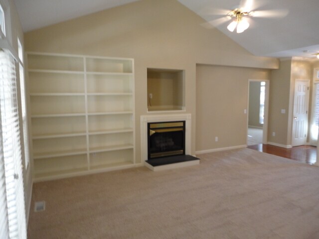Building Photo - 653 Nova Avenue