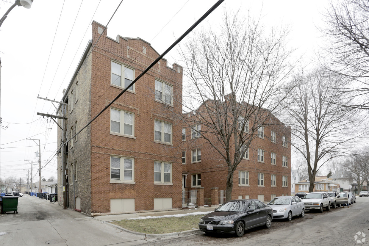 Foto del edificio - 4901 W Cullom Ave
