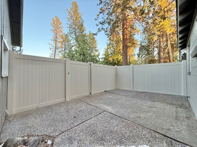 Building Photo - 2407 S University Rd