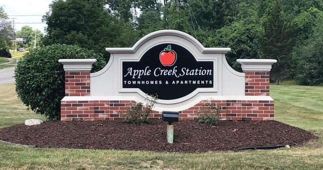 Building Photo - Apple Creek Station Apartments