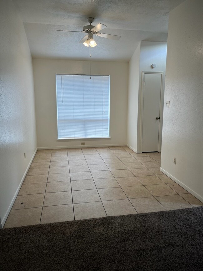 Building Photo - 10506 Twilight Moon Dr