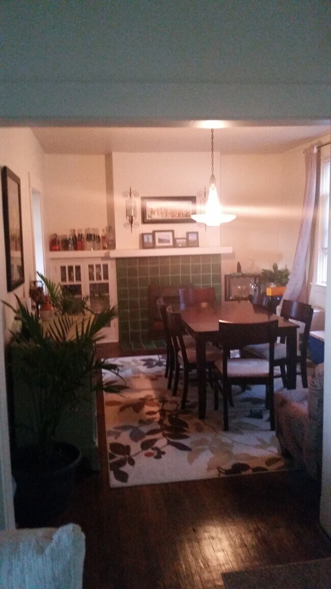 Comedor - 5871 Shady Forbes Ter
