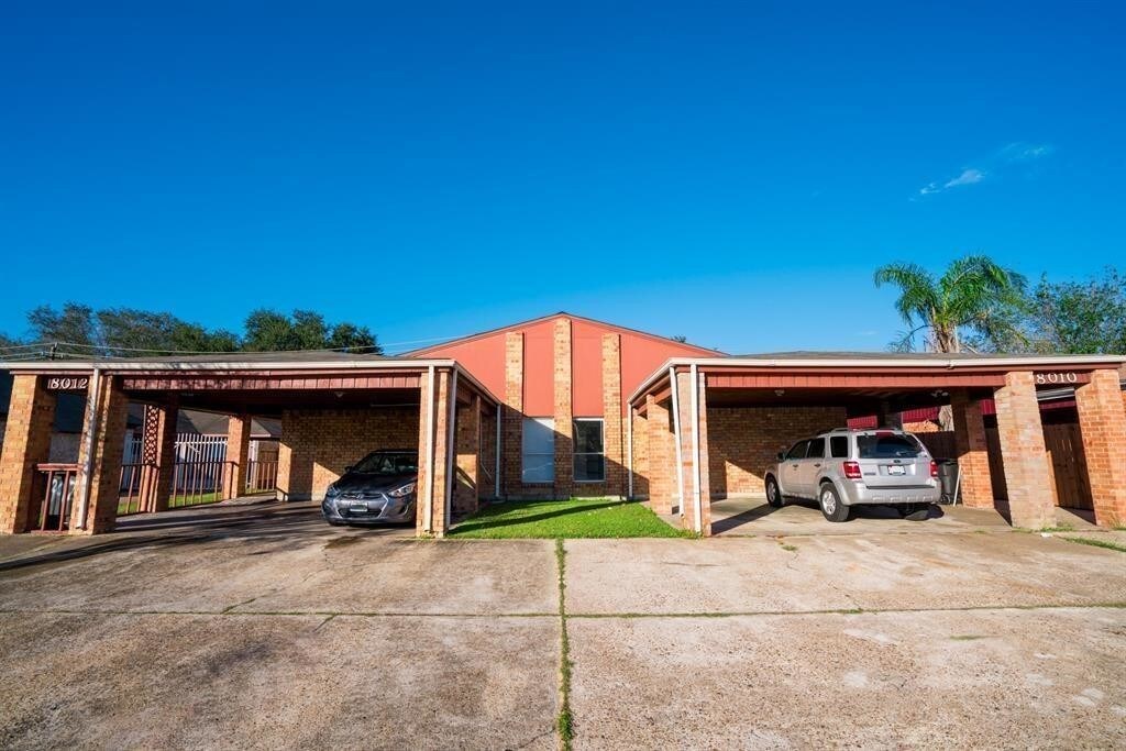 Primary Photo - 8010 Beechnut St
