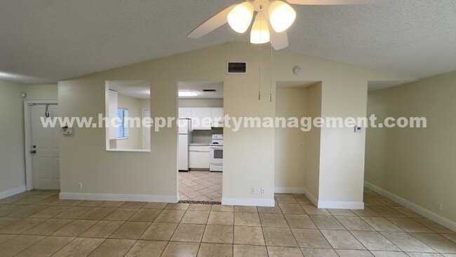 Foto del edificio - 5098 Ambler Ln