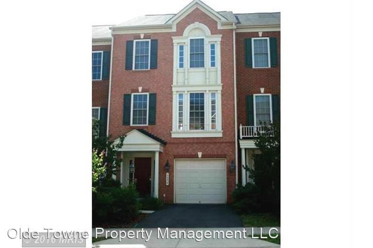 3 br, 2.5 bath House 1023 Hotchkiss Place House Rental in