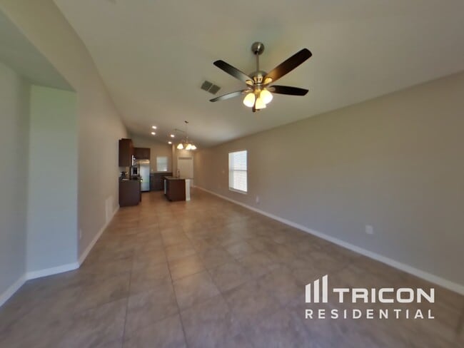 Foto del edificio - 10029 RoseMary Leaf Ln
