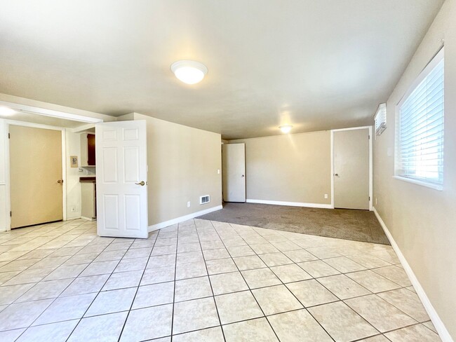 Building Photo - 3671 S 2300 E