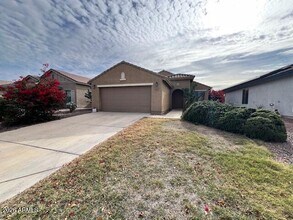 Building Photo - 1223 W Desert Seasons Dr