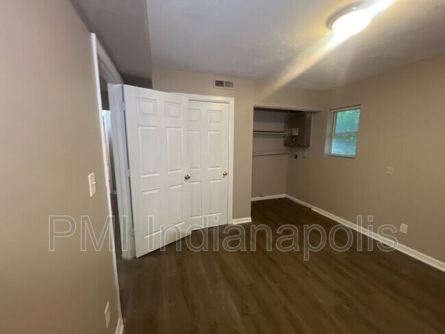 Foto del edificio - 6242 Eastridge Dr