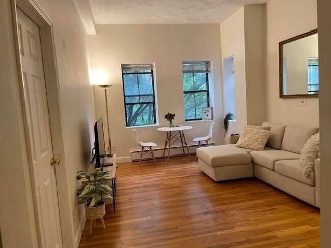 Foto del edificio - 294 Columbus Ave