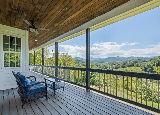 Foto del edificio - 179 Goldfinch Ln