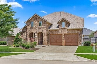 Building Photo - 713 Parkland Dr