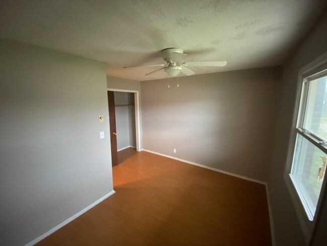 Building Photo - 210 S Keystone Cir