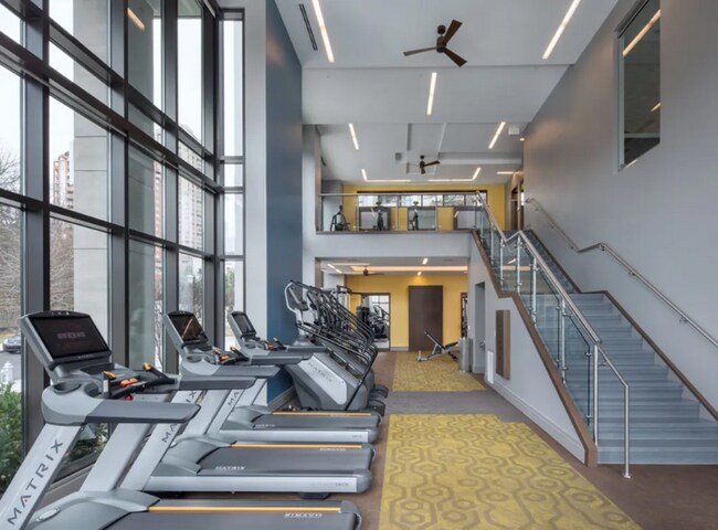 Foto del edificio - 3460 Roxboro Rd