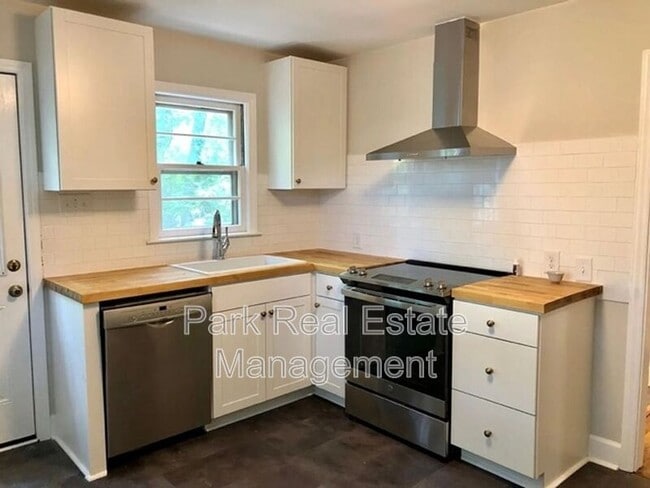 Foto del edificio - 2622 Lombard Ave