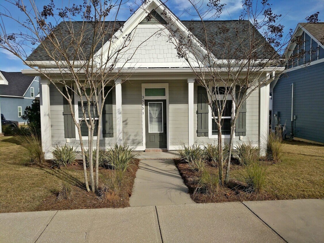 Foto principal - 3565 Esplanade Way