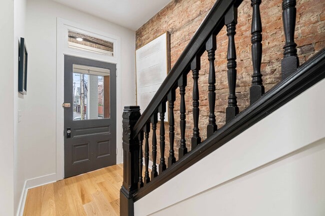 Building Photo - 161 Morewood Ave