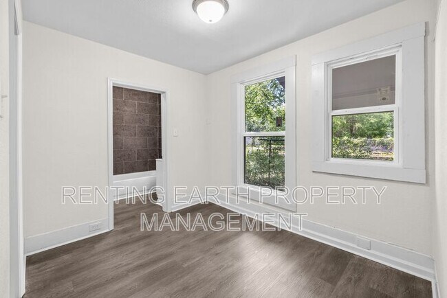 Foto del edificio - 608 Fulton Ave SW