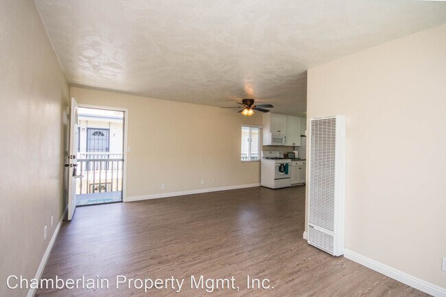 Building Photo - 381-391 Oak Ave