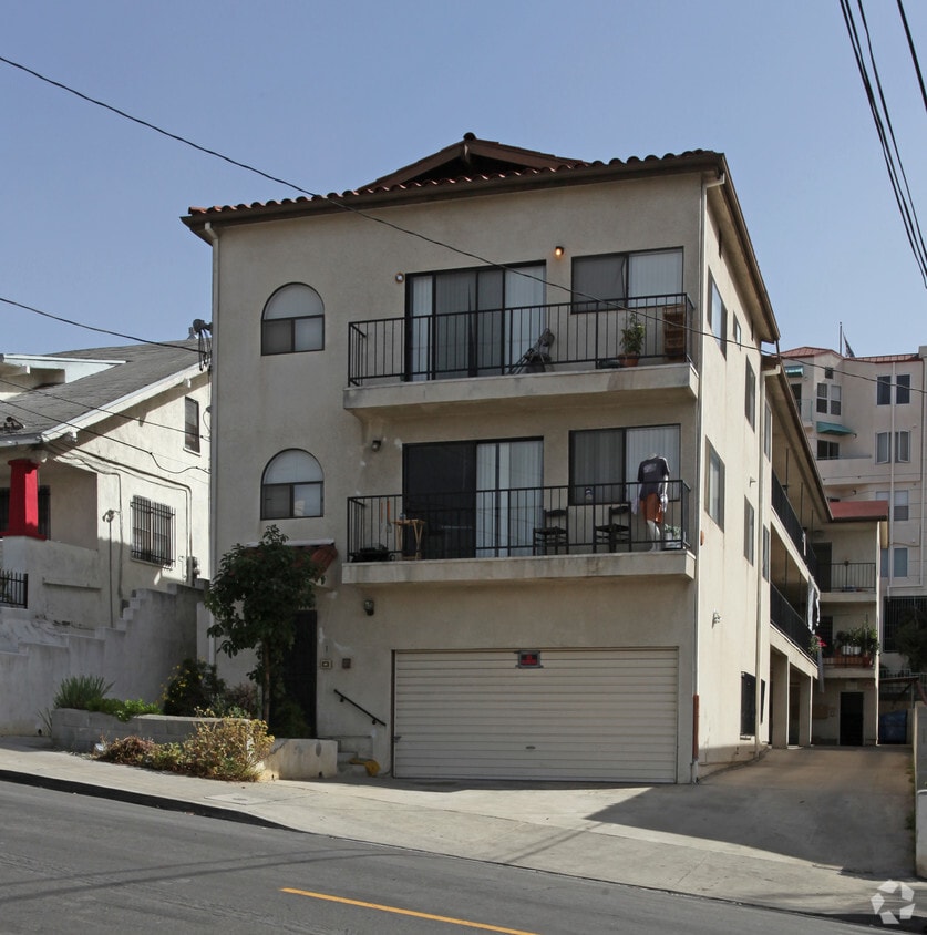 Building Photo - 930 Centennial St