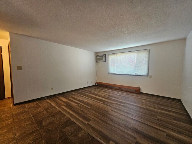 Foto del edificio - 3140 8th St