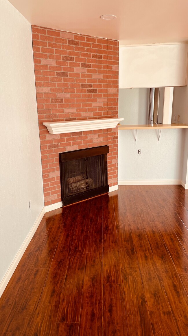 Building Photo - 515 N Jackson St