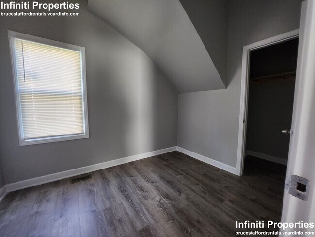 Foto del edificio - 7152 S Greenwood Ave